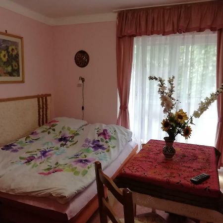 Harkány Gyoengyvirag Ueduelo - Mario Apartman מראה חיצוני תמונה